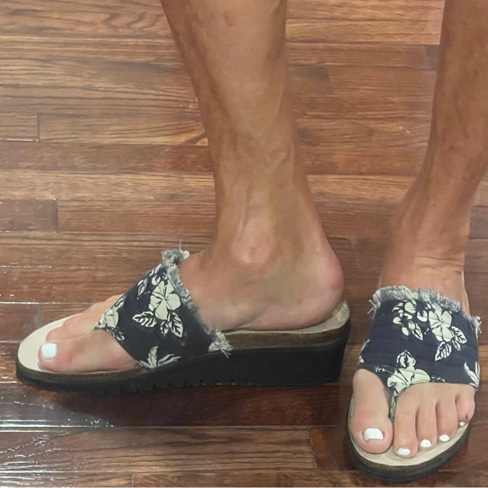 Relativity blue floral shoes
